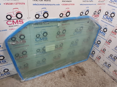 Ford New Holland Fiat M, 40, Ts, 60 Series 5640, 8240 Cab Rear Window 82005316 - Ablak és alkatrészek: 3 kép. Ford New Holland Fiat M, 40, Ts, 60 Series 5640, 8240 Cab Rear Window 82005316 - Ablak és alkatrészek: 3 kép.
