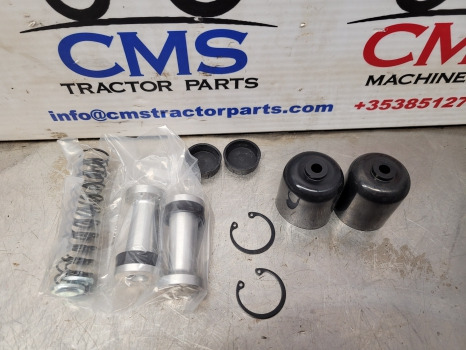 Ford Tw, 700, 600 S Tw5, Tw20, Tw30 Brake Master Cylinder Repair Kit C7nn2004a - Fék alkatrészek - Mezőgazdasági gépek: 3 kép. Ford Tw, 700, 600 S Tw5, Tw20, Tw30 Brake Master Cylinder Repair Kit C7nn2004a - Fék alkatrészek - Mezőgazdasági gépek: 3 kép.