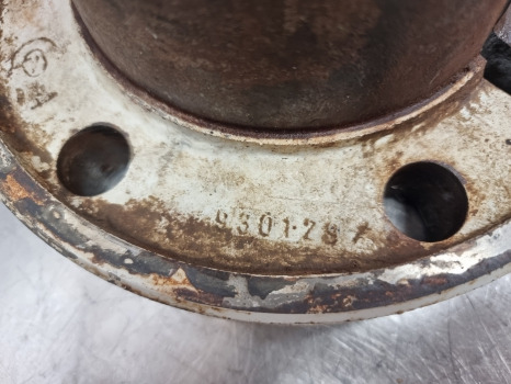 Ford Tw15, Tw10, Tw20, Wheel Wedges Pair Welded D6nn1n035a, D9nn1n036aa - Felni - Traktor: 3 kép. Ford Tw15, Tw10, Tw20, Wheel Wedges Pair Welded D6nn1n035a, D9nn1n036aa - Felni - Traktor: 3 kép.