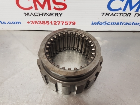 Ford Tw5, Tw35, 8530, 8730, Tw, 30 S. Coupling Sliding Gear 83933554, D8nn7106ca - Kardántengely - Traktor: 2 kép. Ford Tw5, Tw35, 8530, 8730, Tw, 30 S. Coupling Sliding Gear 83933554, D8nn7106ca - Kardántengely - Traktor: 2 kép.
