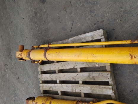 Hyundai 160lc7, R180lc7, R160lc7a Hydraulic Boom Arm Ram Cylinder 31n5-50131 - Hidraulikus henger - Traktor: 2 kép. Hyundai 160lc7, R180lc7, R160lc7a Hydraulic Boom Arm Ram Cylinder 31n5-50131 - Hidraulikus henger - Traktor: 2 kép.