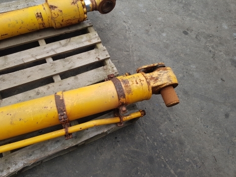 Hyundai 160lc7, R180lc7, R160lc7a Hydraulic Boom Arm Ram Cylinder 31n5-50131 - Hidraulikus henger - Traktor: 3 kép. Hyundai 160lc7, R180lc7, R160lc7a Hydraulic Boom Arm Ram Cylinder 31n5-50131 - Hidraulikus henger - Traktor: 3 kép.