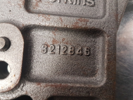 Hyundai Robex R140lc-9a, R160lc-9a Alternator Bracket Zuac-00508 - Generátor - Mezőgazdasági gépek: 5 kép. Hyundai Robex R140lc-9a, R160lc-9a Alternator Bracket Zuac-00508 - Generátor - Mezőgazdasági gépek: 5 kép.