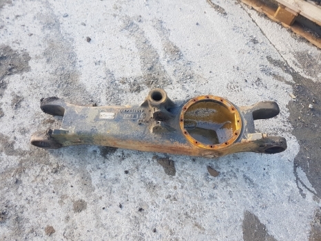 Jcb 2cx, 520-50 Front Axle Housing Casting Beam 448/21401 - Első tengely - Kotrórakodó: 1 kép. Jcb 2cx, 520-50 Front Axle Housing Casting Beam 448/21401 - Első tengely - Kotrórakodó: 1 kép.