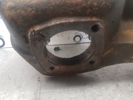Jcb 2cx Front Axle Swivel Housing 448/54601, 448/54604, 904/50047 - Első tengely - Kotrórakodó: 5 kép. Jcb 2cx Front Axle Swivel Housing 448/54601, 448/54604, 904/50047 - Első tengely - Kotrórakodó: 5 kép.
