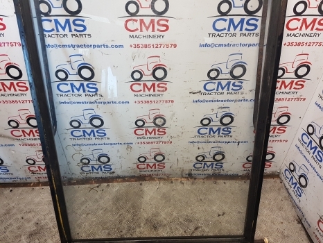 Jcb 3cx Sitemaster Rear Window Frame With Glass 121/07000, 92606001, 657/00018 - Ablak és alkatrészek - Kotrórakodó: 3 kép. Jcb 3cx Sitemaster Rear Window Frame With Glass 121/07000, 92606001, 657/00018 - Ablak és alkatrészek - Kotrórakodó: 3 kép.