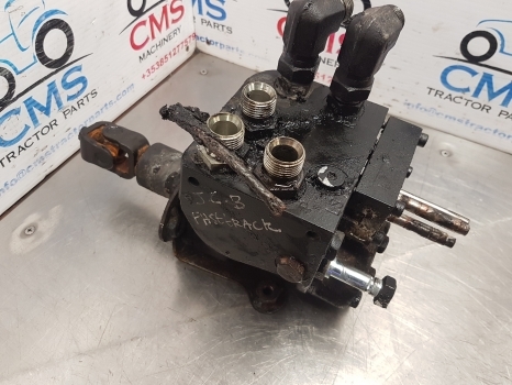 Jcb 4220 Fastrac Steering Orbital Unit Parts Only 429a5093, 11195944 - Kormányzás - Traktor: 2 kép. Jcb 4220 Fastrac Steering Orbital Unit Parts Only 429a5093, 11195944 - Kormányzás - Traktor: 2 kép.
