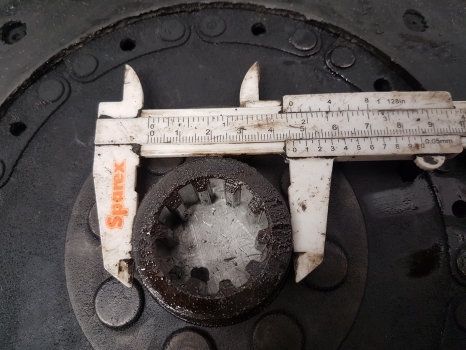 John Deere 1830, 2030, 3030, 3130 Clutch Disc Al30452, Al23097, Al120015 - Kuplungtárcsa - Traktor: 4 kép. John Deere 1830, 2030, 3030, 3130 Clutch Disc Al30452, Al23097, Al120015 - Kuplungtárcsa - Traktor: 4 kép.