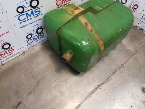 John Deere 3130, 3030, 2840, 3135, Fuel Tank Al24484 - Üzemanyag tartály: 4 kép. John Deere 3130, 3030, 2840, 3135, Fuel Tank Al24484 - Üzemanyag tartály: 4 kép.