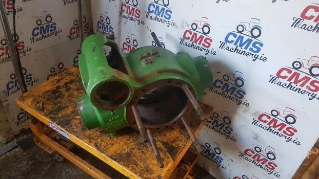 John Deere 3215, 3220 Front Axle Differential Housing Z72431, 4475435038 - Differenciálmű - Traktor: 1 kép. John Deere 3215, 3220 Front Axle Differential Housing Z72431, 4475435038 - Differenciálmű - Traktor: 1 kép.