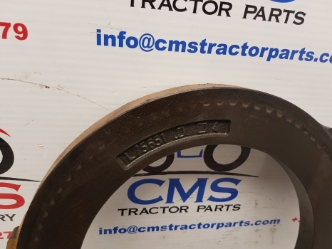 John Deere 6000, Se 6000l Series 6300, 6400 Brake Disc L75651, L114091 - Féktárcsa - Traktor: 2 kép. John Deere 6000, Se 6000l Series 6300, 6400 Brake Disc L75651, L114091 - Féktárcsa - Traktor: 2 kép.