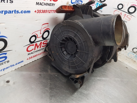 John Deere 6100, 6610, Se6100, Se6400, 6300, 6400 Engine Air Filter Al78030 - Légbeszívó rendszer: 3 kép. John Deere 6100, 6610, Se6100, Se6400, 6300, 6400 Engine Air Filter Al78030 - Légbeszívó rendszer: 3 kép.