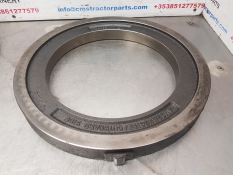 John Deere 6200, 6300, 6400, 6500, Brake Actuating Disk L114092, L78692 - Féktárcsa - Traktor: 1 kép. John Deere 6200, 6300, 6400, 6500, Brake Actuating Disk L114092, L78692 - Féktárcsa - Traktor: 1 kép.