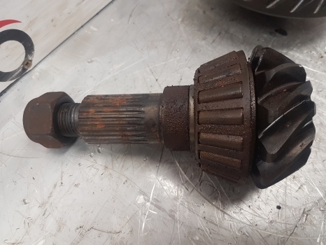 John Deere 6300, 6400 Zf Apl2025 Front Bevel Gear Differential Al79791, L100149 - Differenciálmű - Traktor: 4 kép. John Deere 6300, 6400 Zf Apl2025 Front Bevel Gear Differential Al79791, L100149 - Differenciálmű - Traktor: 4 kép.