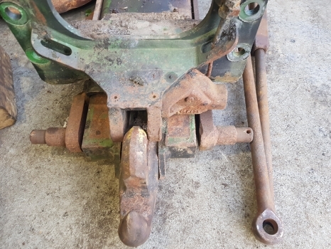 John Deere 6430, 6115m Hydraulic Pick Up Hitch Assy Al229595, Al169076, Al169077 - Gyorscsatlakozó - Traktor: 2 kép. John Deere 6430, 6115m Hydraulic Pick Up Hitch Assy Al229595, Al169076, Al169077 - Gyorscsatlakozó - Traktor: 2 kép.