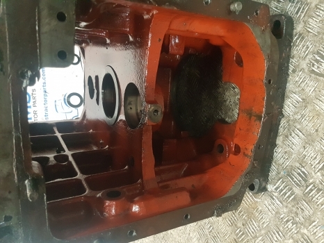 Hátsó tengely - Traktor Lamborghini 1106, 956 Same Laser Rear Centre Housing 269.3111.0, 0.269.3111.0/50: 10 kép.