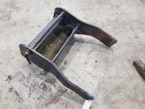 Lamborghini Premium 950 Same, Hurlimann Front Weight Carrier Weight Carrier - Ellensúly: 4 kép. Lamborghini Premium 950 Same, Hurlimann Front Weight Carrier Weight Carrier - Ellensúly: 4 kép.