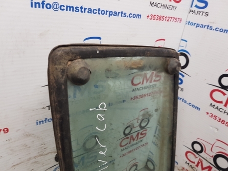 Landini Massey Ferguson 600 Series 690 Cab Knee Glass Lhs Rhs Tg1250, Tg1251 - Ablak és alkatrészek - Traktor: 2 kép. Landini Massey Ferguson 600 Series 690 Cab Knee Glass Lhs Rhs Tg1250, Tg1251 - Ablak és alkatrészek - Traktor: 2 kép.