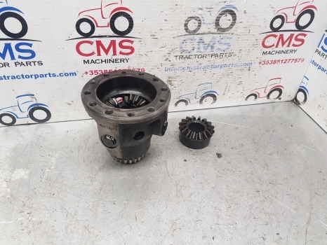Manitou Mlt634-120 Dana Spicer 212/426 Axle Differential 51581d08; 112.04.702.01 - Differenciálmű - Teleszkópos rakodó: 1 kép. Manitou Mlt634-120 Dana Spicer 212/426 Axle Differential 51581d08; 112.04.702.01 - Differenciálmű - Teleszkópos rakodó: 1 kép.