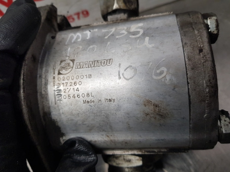 Manitou Mlt735-120 Lsu Hydraulic Pump 317260, 0200001b - Hidraulikus szivattyú: 3 kép. Manitou Mlt735-120 Lsu Hydraulic Pump 317260, 0200001b - Hidraulikus szivattyú: 3 kép.