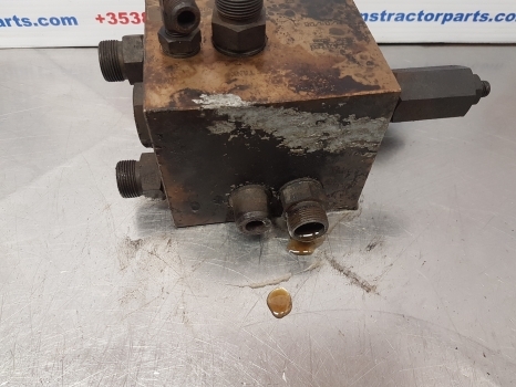 Manitou Mrt 2540, 2150, Mrt-x2150 Hydraulic Distribution Valve 057180030320020 - Hidraulikus szelep - Teleszkópos rakodó: 5 kép. Manitou Mrt 2540, 2150, Mrt-x2150 Hydraulic Distribution Valve 057180030320020 - Hidraulikus szelep - Teleszkópos rakodó: 5 kép.