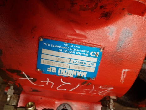 Manitou Mt 728.4 Front Axle Centre Housing Y518231, 739.01.017.02 - Első tengely: 2 kép. Manitou Mt 728.4 Front Axle Centre Housing Y518231, 739.01.017.02 - Első tengely: 2 kép.