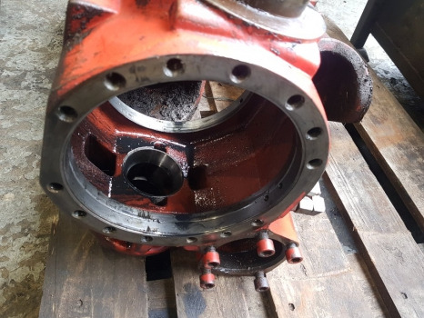 Manitou Mt 728.4 Front Axle Centre Housing Y518231, 739.01.017.02 - Első tengely: 4 kép. Manitou Mt 728.4 Front Axle Centre Housing Y518231, 739.01.017.02 - Első tengely: 4 kép.