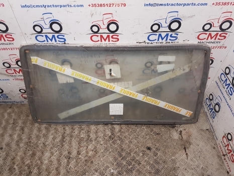 Massey Ferguson 300, 350, 375, 390, 398, 399 Cab Glass Rear Window 3477716m1 - Ablak és alkatrészek - Traktor: 1 kép. Massey Ferguson 300, 350, 375, 390, 398, 399 Cab Glass Rear Window 3477716m1 - Ablak és alkatrészek - Traktor: 1 kép.
