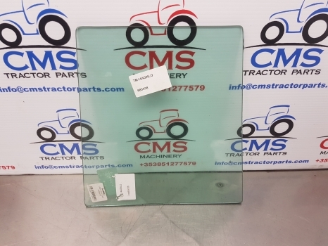 Massey Ferguson 3080, 3050, 3060, 3085 Lower Front Glass 3389391m1, 885938 - Ablak és alkatrészek - Traktor: 1 kép. Massey Ferguson 3080, 3050, 3060, 3085 Lower Front Glass 3389391m1, 885938 - Ablak és alkatrészek - Traktor: 1 kép.