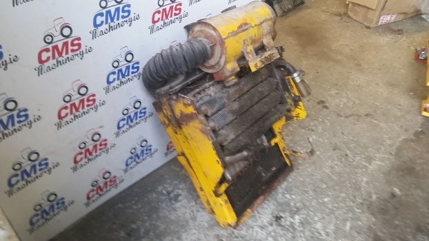 Massey Ferguson 40e Radiator Unit - Radiátor - Traktor: 4 kép. Massey Ferguson 40e Radiator Unit - Radiátor - Traktor: 4 kép.