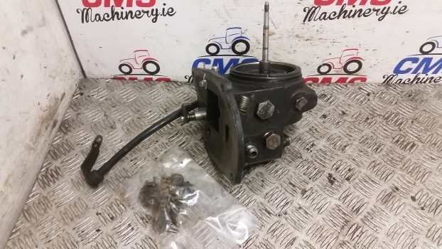 Massey Ferguson 4255, 4255 Hydraulic Filter Cover 3808025m93 - Hidraulikaszűrő - Traktor: 1 kép. Massey Ferguson 4255, 4255 Hydraulic Filter Cover 3808025m93 - Hidraulikaszűrő - Traktor: 1 kép.