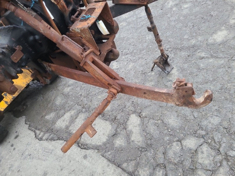 Massey Ferguson 4255 Lift Arm Lhs - Keret/ Alváz - Mezőgazdasági gépek: 2 kép. Massey Ferguson 4255 Lift Arm Lhs - Keret/ Alváz - Mezőgazdasági gépek: 2 kép.