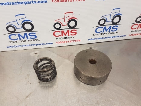 Erőátvitel - Kotrórakodó Massey Ferguson 50b, Mf50b Transmission Clutch Hub: 10 kép.
