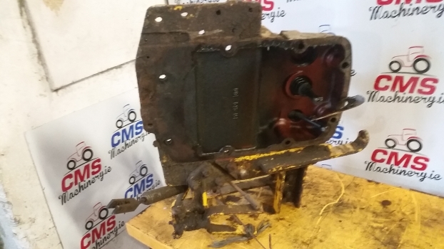 Massey Ferguson 50b Transmission Control Shift Cover Plate Assembly 881610m1 - Sebességváltó kar - Traktor: 4 kép. Massey Ferguson 50b Transmission Control Shift Cover Plate Assembly 881610m1 - Sebességváltó kar - Traktor: 4 kép.