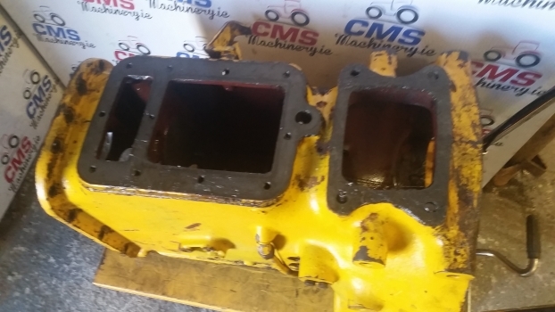 Massey Ferguson 50b Transmission Gearbox Housing 52380m2 - Sebességváltó és alkatrészek - Kotrórakodó: 2 kép. Massey Ferguson 50b Transmission Gearbox Housing 52380m2 - Sebességváltó és alkatrészek - Kotrórakodó: 2 kép.