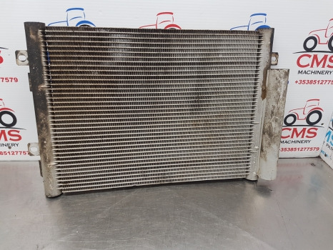 Massey Ferguson 5609, 5610, 5612, 5613 Condenser 4355575m2, 4387481m92 - Radiátor: 4 kép. Massey Ferguson 5609, 5610, 5612, 5613 Condenser 4355575m2, 4387481m92 - Radiátor: 4 kép.