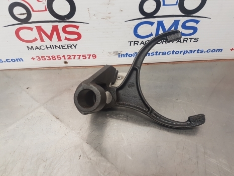 Massey Ferguson 6150 Fork Gearbox
For 3rd / 4th 3715615h3, 3715615m2, 3715615 - Sebességváltó és alkatrészek - Traktor: 5 kép. Massey Ferguson 6150 Fork Gearbox
For 3rd / 4th 3715615h3, 3715615m2, 3715615 - Sebességváltó és alkatrészek - Traktor: 5 kép.
