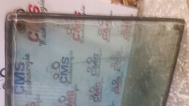 Massey Ferguson 690 Cab Frong Glass Windscreen Tg1246 - Szélvédő - Traktor: 4 kép. Massey Ferguson 690 Cab Frong Glass Windscreen Tg1246 - Szélvédő - Traktor: 4 kép.