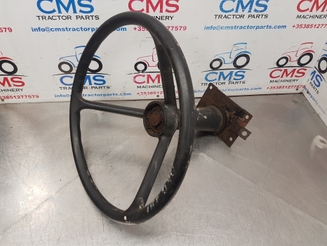 Massey Ferguson 698t, 675, 690, 1004 Steering Wheel And Column 674232m1 - Kormánykerék - Traktor: 1 kép. Massey Ferguson 698t, 675, 690, 1004 Steering Wheel And Column 674232m1 - Kormánykerék - Traktor: 1 kép.