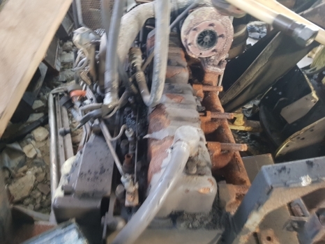 Massey Ferguson 8150 Engine Complete V836854621, 3713035m1, V836847275 - Motor - Traktor: 5 kép. Massey Ferguson 8150 Engine Complete V836854621, 3713035m1, V836847275 - Motor - Traktor: 5 kép.