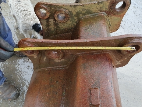 Massey Ferguson Digger Buckets Rear Bucket - Kanál - Kotrórakodó: 3 kép. Massey Ferguson Digger Buckets Rear Bucket - Kanál - Kotrórakodó: 3 kép.