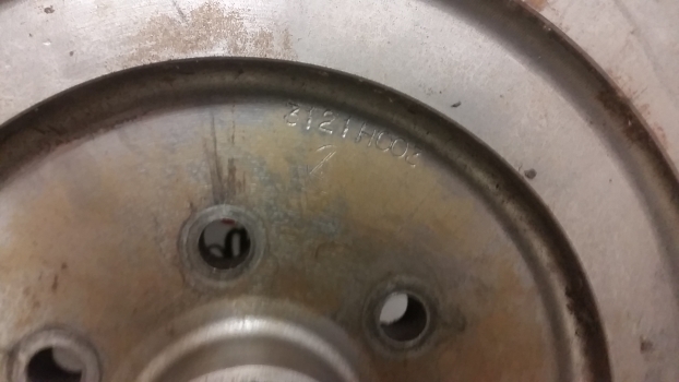 Massey Ferguson Flywheel Assembly With Ring Gear 0410236, 3121h002 - Lendkerék - Traktor: 4 kép. Massey Ferguson Flywheel Assembly With Ring Gear 0410236, 3121h002 - Lendkerék - Traktor: 4 kép.