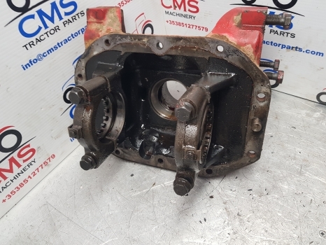 Mccormick Mc100 Carraro 20.19 Front Differential Housing 133633, 247515a1, 11444 - Első tengely - Mezőgazdasági gépek: 3 kép. Mccormick Mc100 Carraro 20.19 Front Differential Housing 133633, 247515a1, 11444 - Első tengely - Mezőgazdasági gépek: 3 kép.