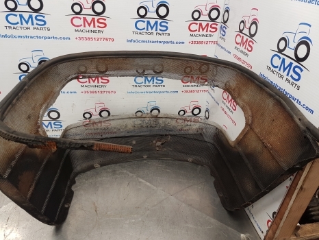 Mccormick Mc115, Mc90, Mc95, Mc100, Mc80, Front Grille 414660a1, 414660a2 - Rács - Traktor: 4 kép. Mccormick Mc115, Mc90, Mc95, Mc100, Mc80, Front Grille 414660a1, 414660a2 - Rács - Traktor: 4 kép.