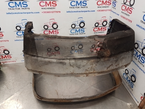 Mccormick Mc115, Mc90, Mc95, Mc100, Mc80, Front Grille 414660a1, 414660a2 - Rács - Traktor: 1 kép. Mccormick Mc115, Mc90, Mc95, Mc100, Mc80, Front Grille 414660a1, 414660a2 - Rács - Traktor: 1 kép.