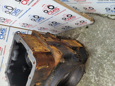 Mccormick Xtx 145, 165 Landini X7-145, X7-185 Rear Axle Centre Housing 709613a2 - Hátsó tengely: 3 kép. Mccormick Xtx 145, 165 Landini X7-145, X7-185 Rear Axle Centre Housing 709613a2 - Hátsó tengely: 3 kép.