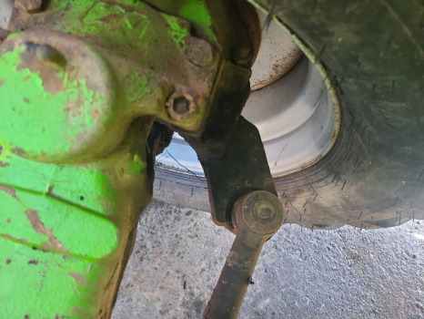 Merlo P28.7 Kt Front Axle Hub Rhs Complete With Drive Shaft - Első tengely: 2 kép. Merlo P28.7 Kt Front Axle Hub Rhs Complete With Drive Shaft - Első tengely: 2 kép.