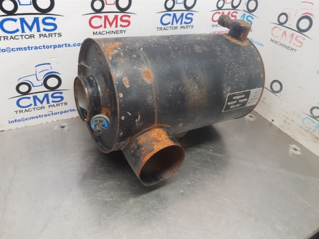 New Holland 8360, Tm120, Tm, 60, And Fiat M Series Air Filter Box 82008604 - Légbeszívó rendszer: 2 kép. New Holland 8360, Tm120, Tm, 60, And Fiat M Series Air Filter Box 82008604 - Légbeszívó rendszer: 2 kép.