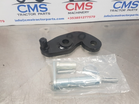 New Holland, Case Tm120, Tm130, Mxm120, Hanger Arm Lhs 82028088 - Keret/ Alváz: 5 kép. New Holland, Case Tm120, Tm130, Mxm120, Hanger Arm Lhs 82028088 - Keret/ Alváz: 5 kép.