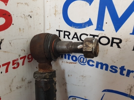 New Holland Case Tsa, Mxu Ts115a Delta Front Axle Steering Track Rod 5196358 - Nyomtávrúd - Traktor: 2 kép. New Holland Case Tsa, Mxu Ts115a Delta Front Axle Steering Track Rod 5196358 - Nyomtávrúd - Traktor: 2 kép.